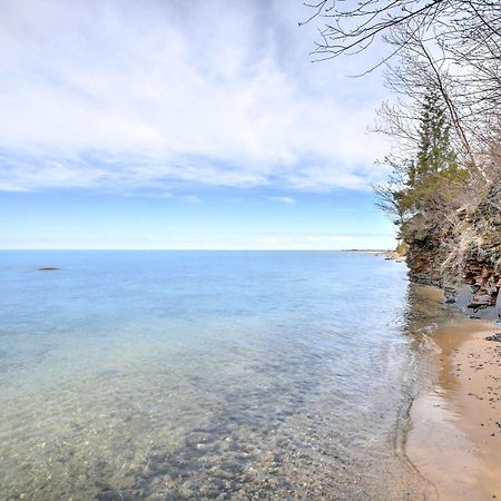 Ellsworth Gorgeous Charlevoix Home On Lake Michigan! מראה חיצוני תמונה