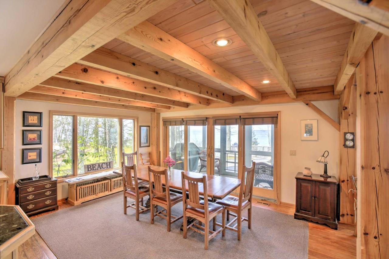 Ellsworth Gorgeous Charlevoix Home On Lake Michigan! מראה חיצוני תמונה