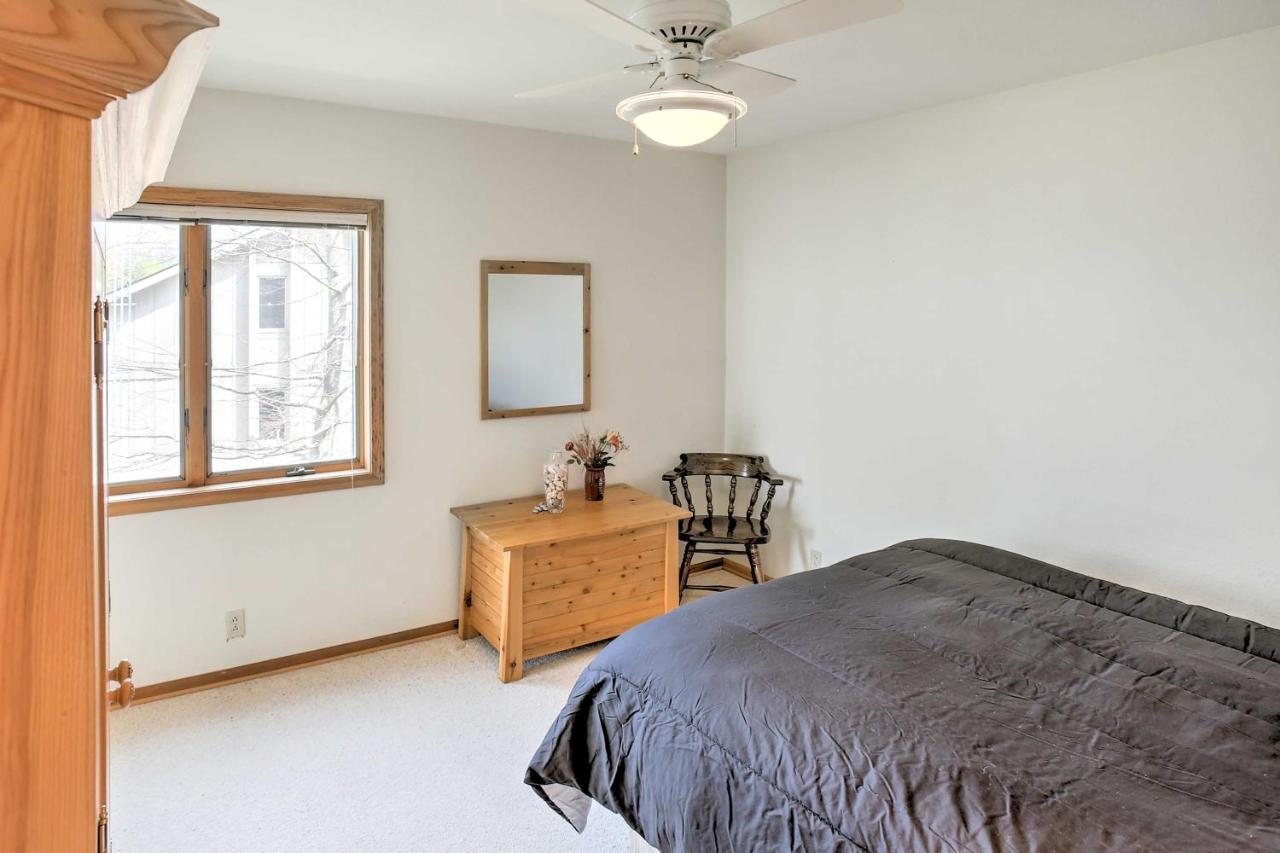 Ellsworth Gorgeous Charlevoix Home On Lake Michigan! מראה חיצוני תמונה